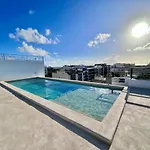 Central Apartment Near To Beach!